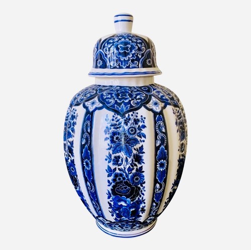 Blue white chinoiserie - a,