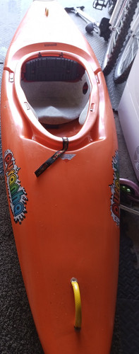 Pyranha acrobat 275 single - acrobat,