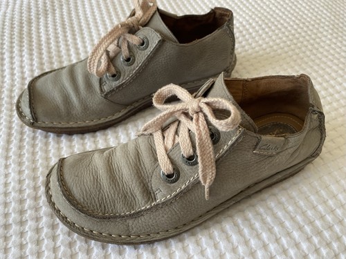 Clarks artisan funny dream