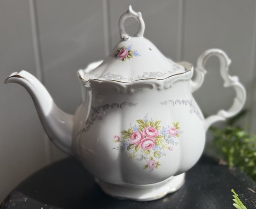 Large vintage floral royal - large,