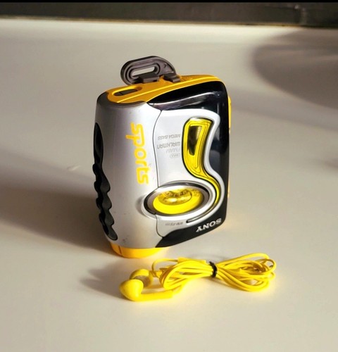 Super rare yellow sony - super,