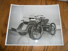 Photo Old Vehicle - 1898 Canda Quadracycle