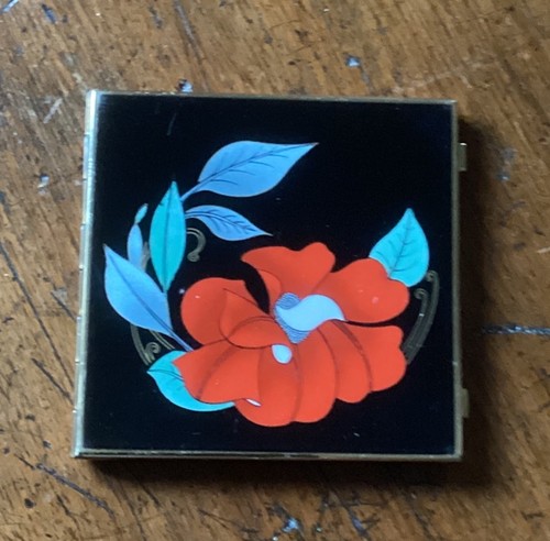 Vintage square stratton - square,