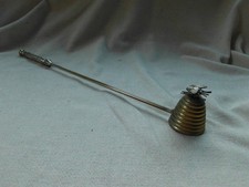 KENNETH TURNER ONCE SILVER PLATED CANDLE SNUFFER BEE & HIVE DECORATION