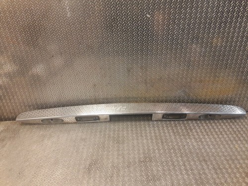 Mercedes w251 trim - mercedes, number