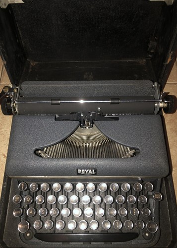Antique 1930 royal manual - ?,