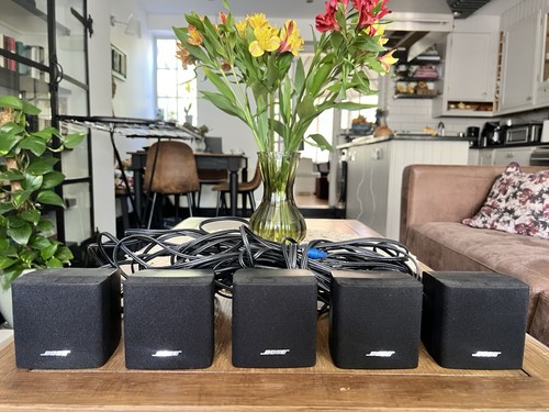 Bose lifestyle cube - 🔊,