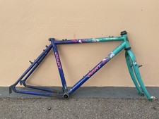 Retro Giant Escaper Mountain