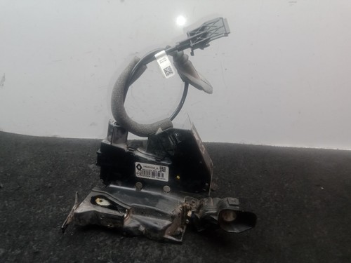 16943002a 805032418r left - -,