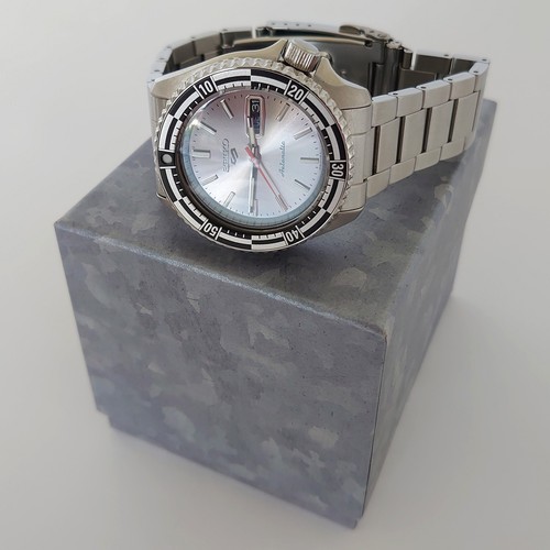 Seiko sports skx new - 5,