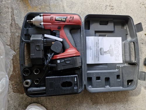 Square drive impact wrench 24v - square,