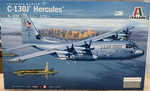 Italeri model aircraft - 1/72,