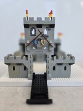 LEGO Castle Vintage 6080 King's Castle 1984 - Incomplete (See Description)