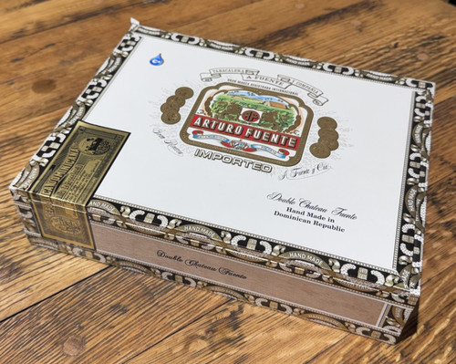 Empty fuente wooden cigar box - fuente,