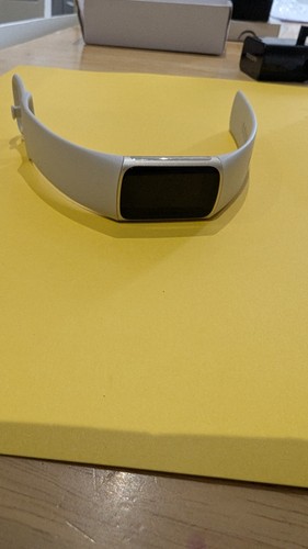 Fitbit charge fitness - fitbit,
