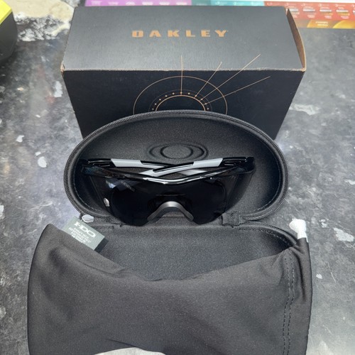 Oakley sunglasses black - oakley, m2
