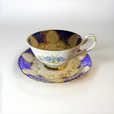 Porcelain tea cup and saucer