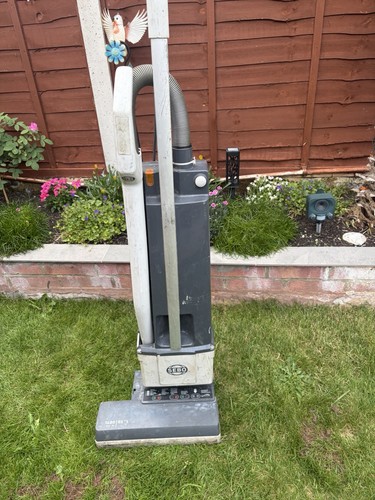 Sebo upright bagged - 36,
