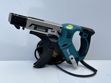 Makita 6843 110v Auto Feed