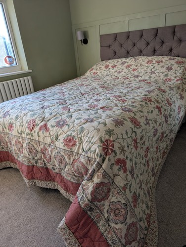 Quilted bed throw dorma a - quilted,