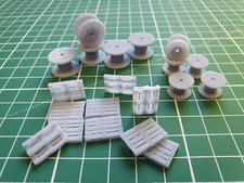 OO Scale Large Cable Drum x 5 Small Cable Drum x5 Euro Pallet x10 unpainted 1:76