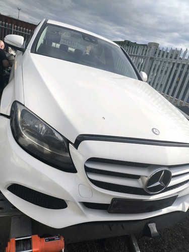 Mercedes class white 1 - class,