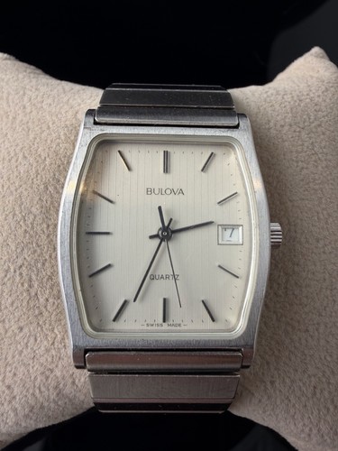Vintage 1982 bulova quartz - vintage,