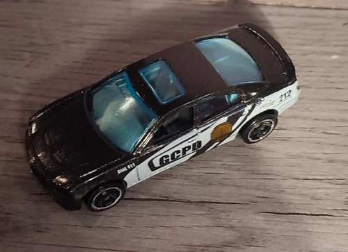 Mattel dodge charger - '11,