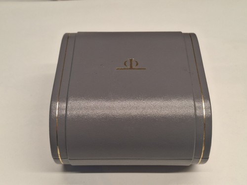 Vintage baume and mercier - and,