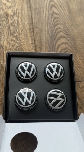 Floating car wheel center - vw,