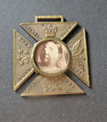 Queen victoria 1887 maltese - queen,