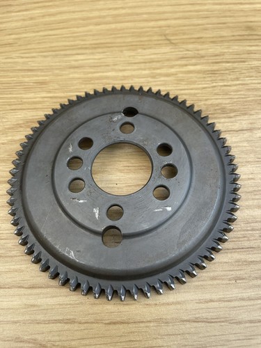 Toothed starter crown flywheel