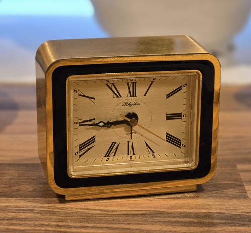 Rhythm quartz alarm clock - quartz,
