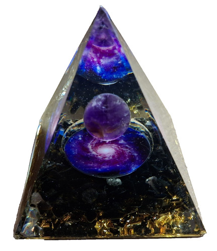 Orgonite pyramid amethyst - pyramid,