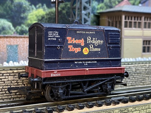 Triang toys pedigree - toys/,