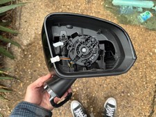 2024 VOLVO XC40 Mk1 2018-2025