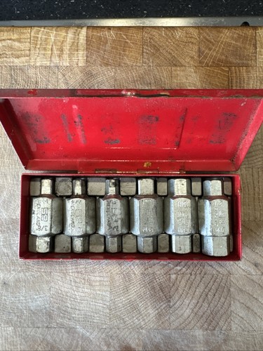 Vintage engine sump - sump, plug