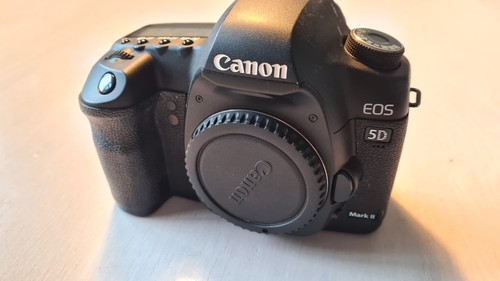 Canon eos mark camera - ii,
