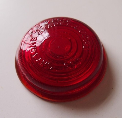 Lucas glass red - lucas, lens