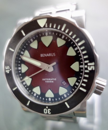 Used benarus 1000m diver - used,