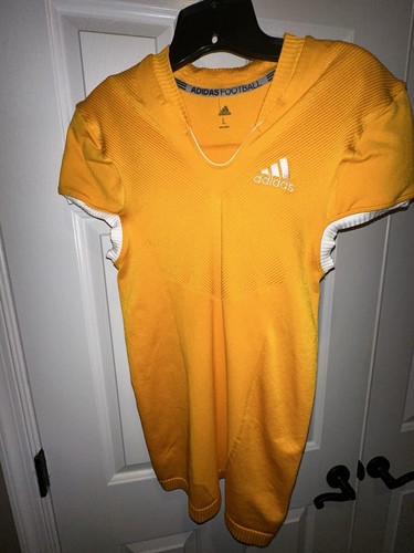 Nwot men large adidas - men’s,