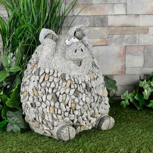 Sitting pig garden - sitting,