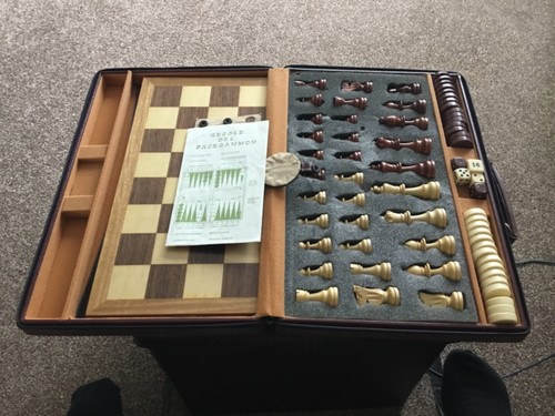 Vintage 1 chess - in,