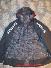 Simms Challenger Fishing Jacket Mens XXL Black Hex Camouflage