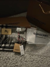 Grey burberry scarf cashmere