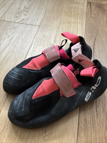 Adidas five ten hiangle - five,
