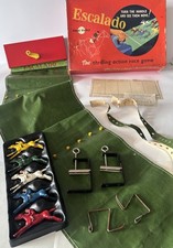 Vintage Chad Valley Escalado