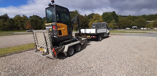 Digger hire with driver - hire., driver.