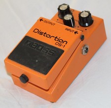 BOSS DS-1 DISTORTION PEDAL