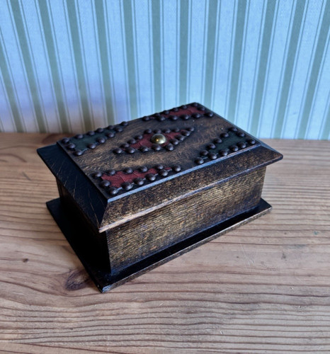 Vintage wooden trinket - vintage, box